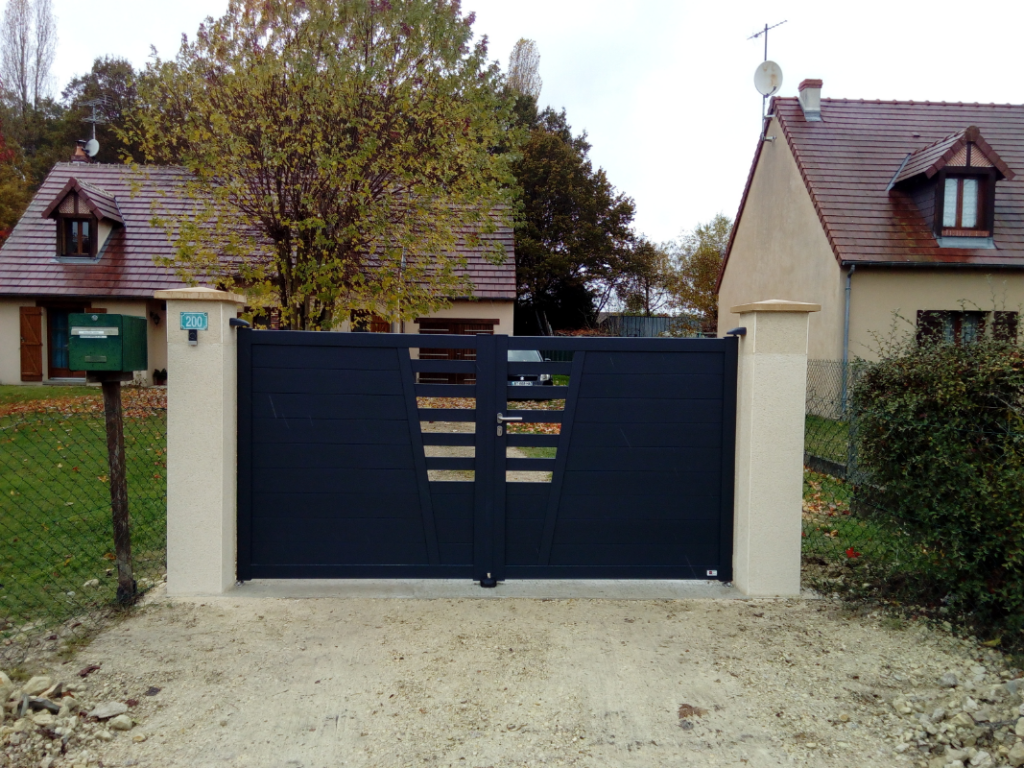 Gd Menuiseries Menuisier Romorantin Portail Alu PHOTO 1