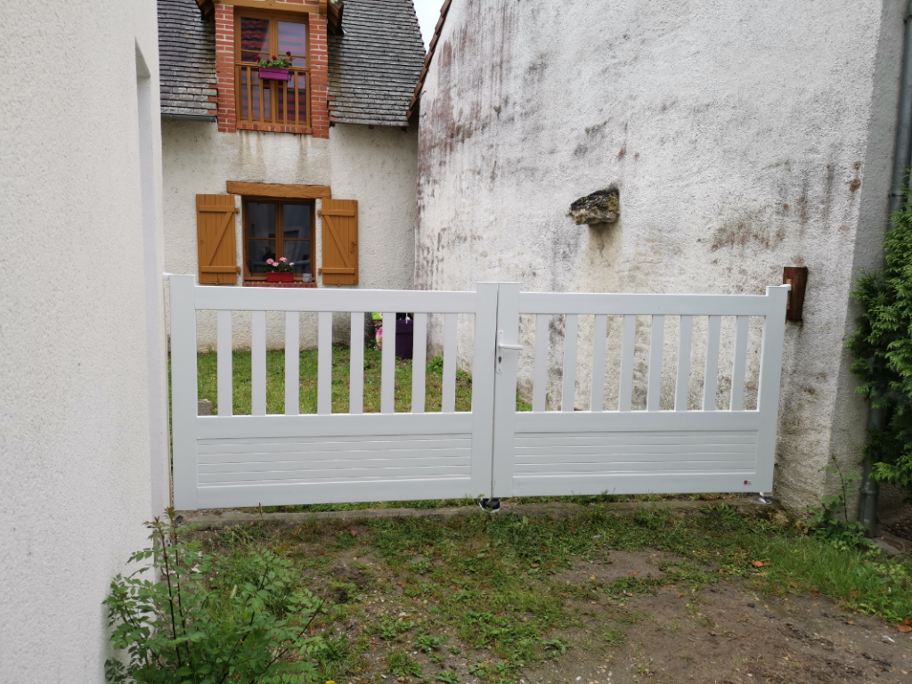 Gd Menuiseries Menuisier Romorantin Portail Pvc PHOTO 2