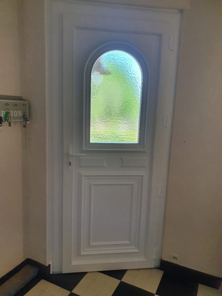 Gd Menuiseries Menuisier Romorantin Porte Entree Pvc Vue Interieure PHOTO 14