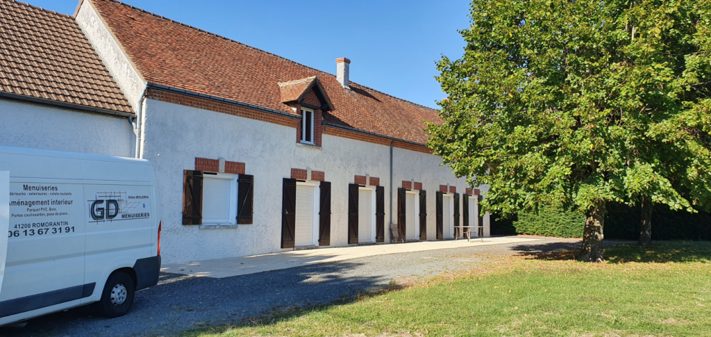 Gd Menuiseries Menuisier Romorantin Volet Roulant Solaire PHOTO 1